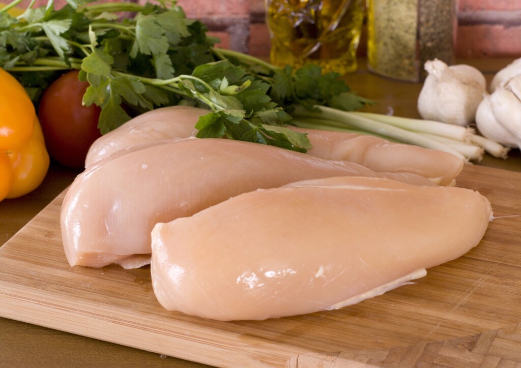 Exportação de carne de frango da Tailândia dobra e deve crescer mais 12%