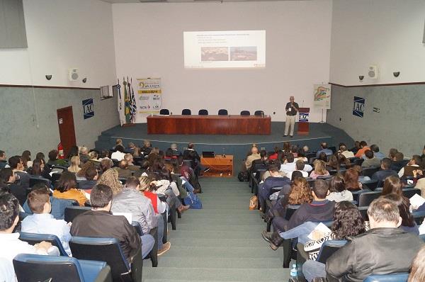 Workshop sobre Salmonella aponta que biosseguridade e controle são caminho ideal