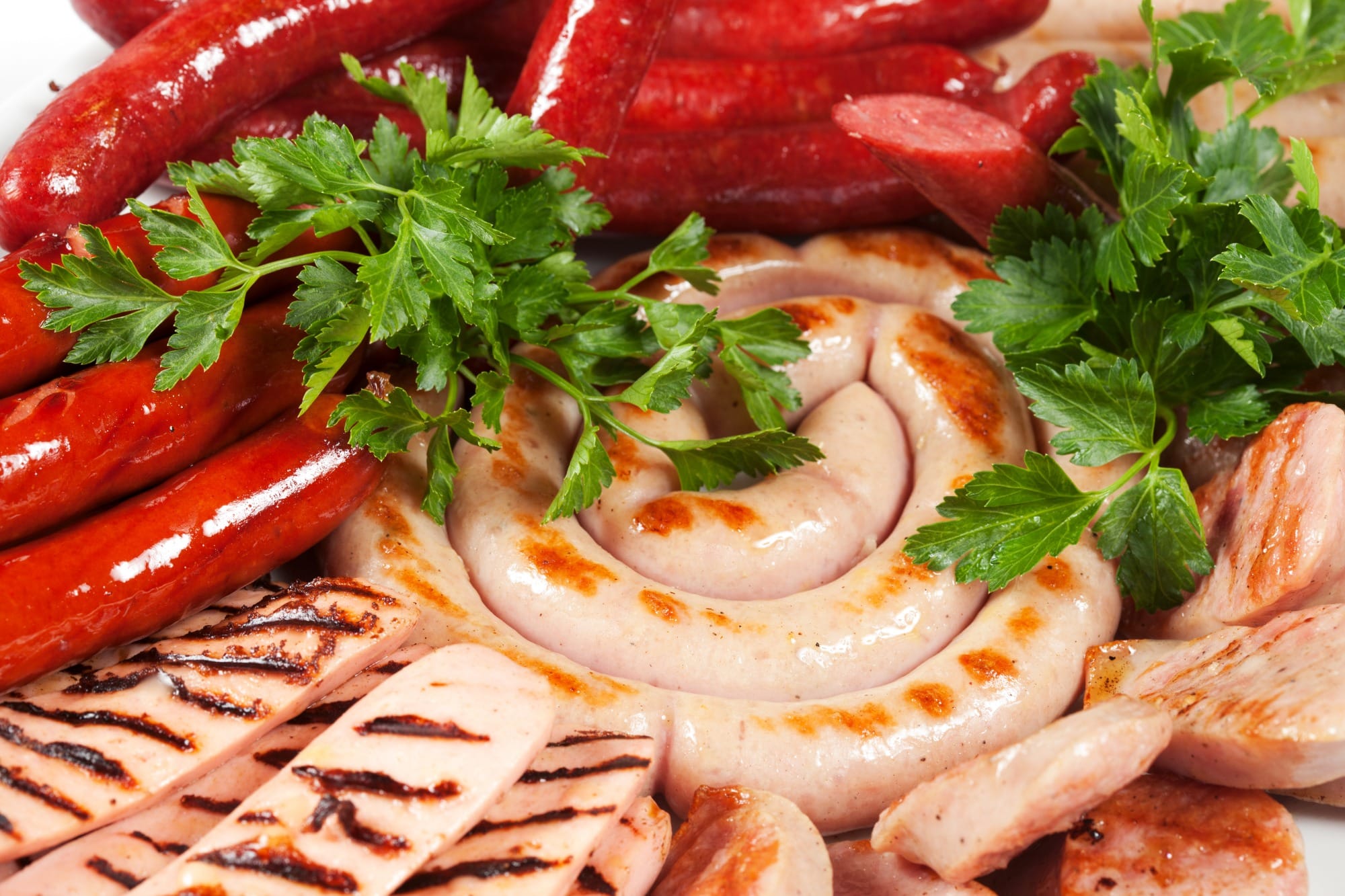 Produção de defumados e embutidos com a proteína de suínos agrega valor na atividade