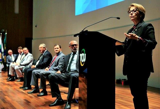 Ministra instala no dia 2 comitê para implantar sistema de autocontrole