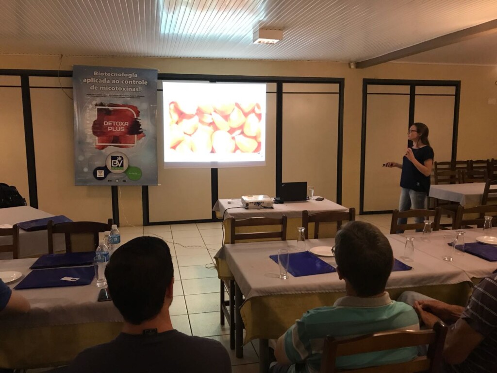 Equipe de suinocultura da Vetanco realiza Oficina de Trabalho