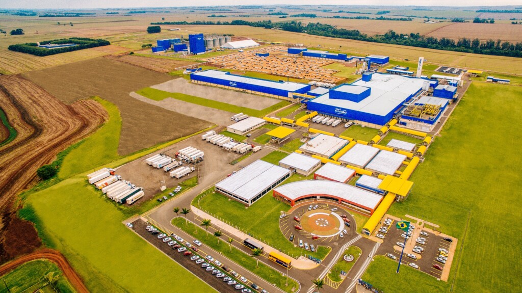 Aos 54 anos, C.Vale amplia industrialização