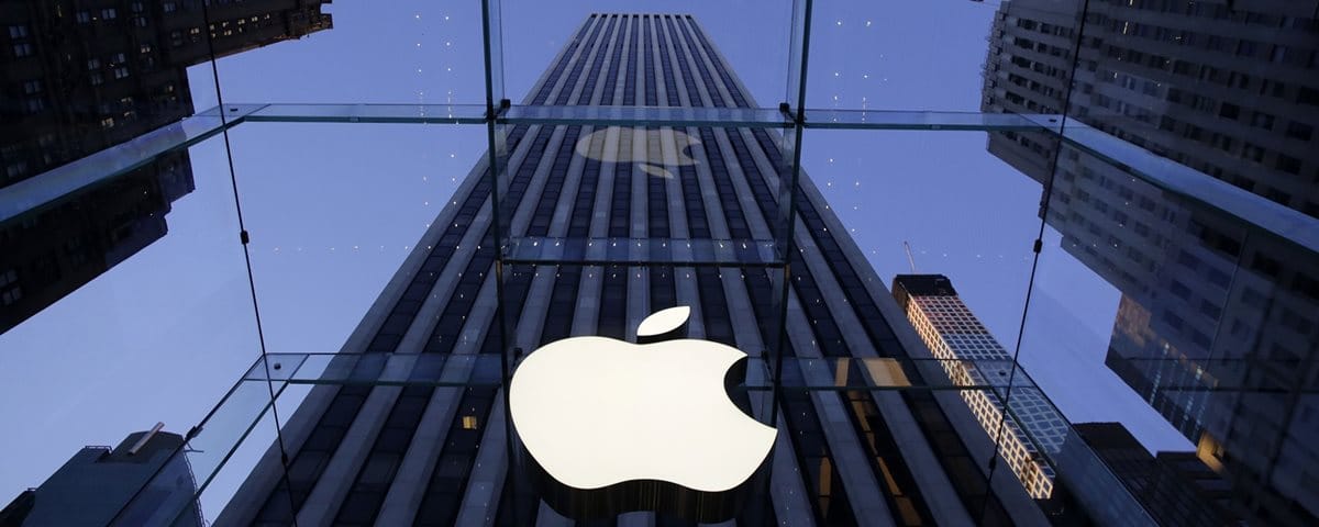 Apple pretende gerar US$ 350 bi em economia nos próximos cinco anos Apple pretende gerar US$ 350 bi em economia nos próximos cinco anos