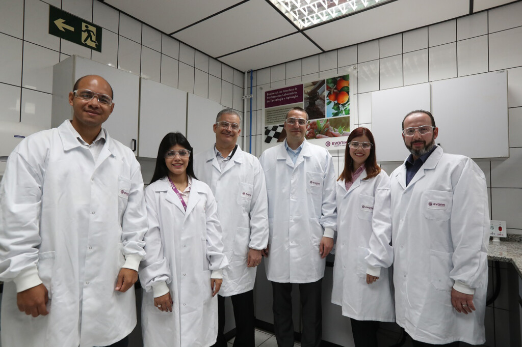 Novo laboratório da Evonik fornecerá serviços de excelência a clientes regionais