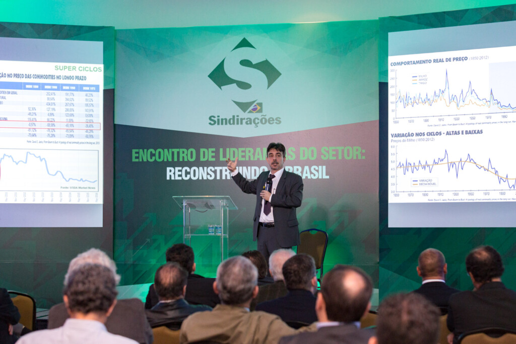 Sindirações reúne lideranças de alimentação animal para discutir futuro do país e setor