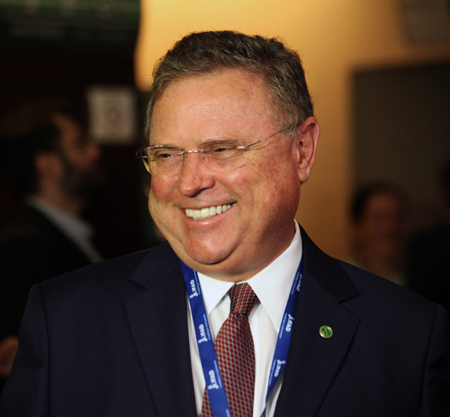 Ministro não descarta prorrogar prazo para registro veterinário em granjas