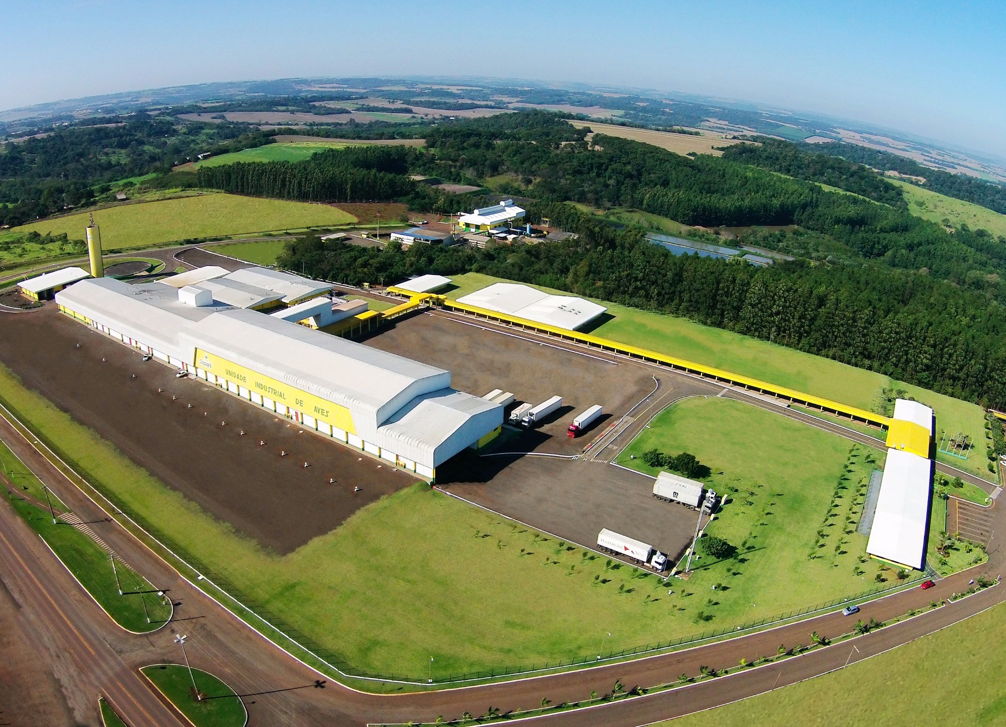 Cooperativa renova certificação internacional de planta frigorífica de aves Cooperativa renova certificação internacional de planta frigorífica de aves