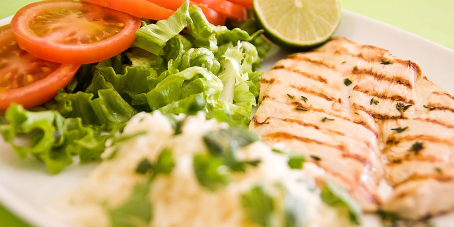 Avicultura gaúcha lança campanha de incentivo ao consumo de frango no verão