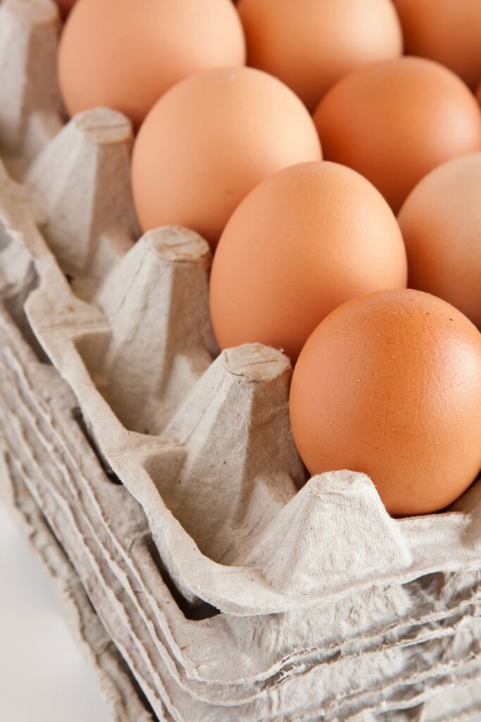 Aurora dá prazo a fornecedor de ovos para adotar sistema ‘cage free’