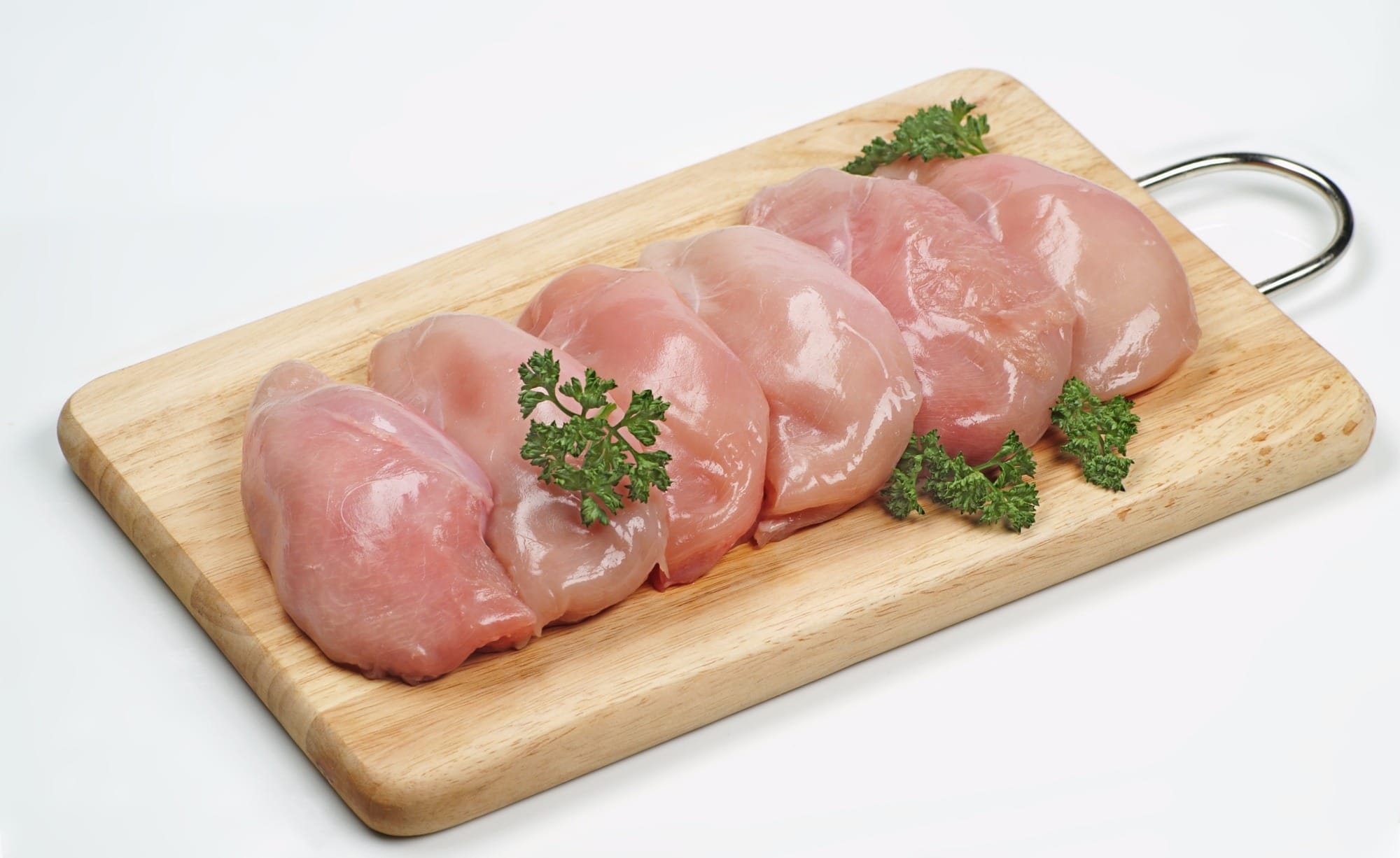 Exportações de carne de frango totalizaram 387,5 mil t no mês