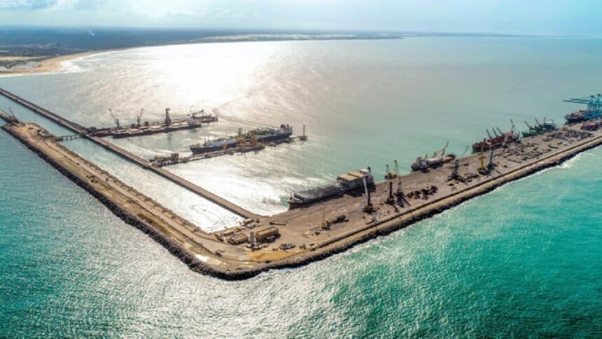 Ceará assina 11º acordo para produção de hidrogênio verde no Complexo do Pecém