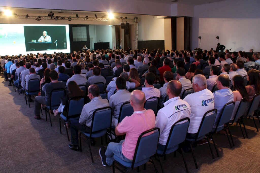 Seminário discute tendências e desafios da indústria global e novos conceitos de produção na suinocultura