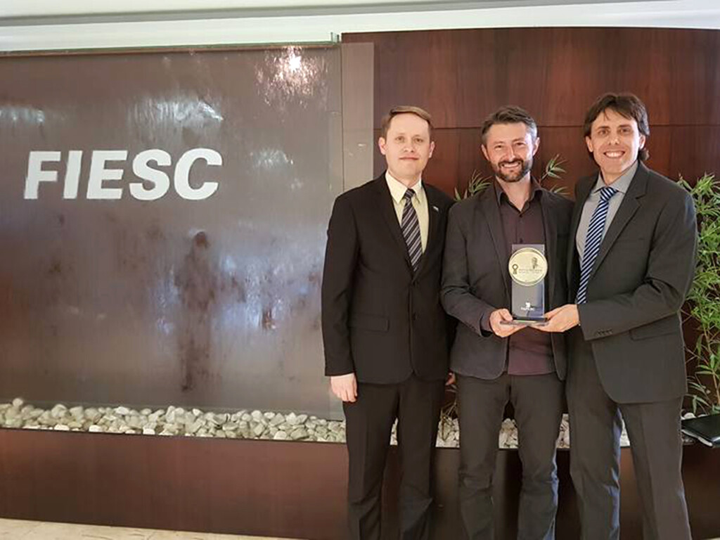 Abatedouro móvel da Embrapa vence Prêmio de inovação catarinense