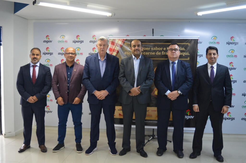 Comitiva saudita visita sede da avicultura gaúcha em Porto Alegre