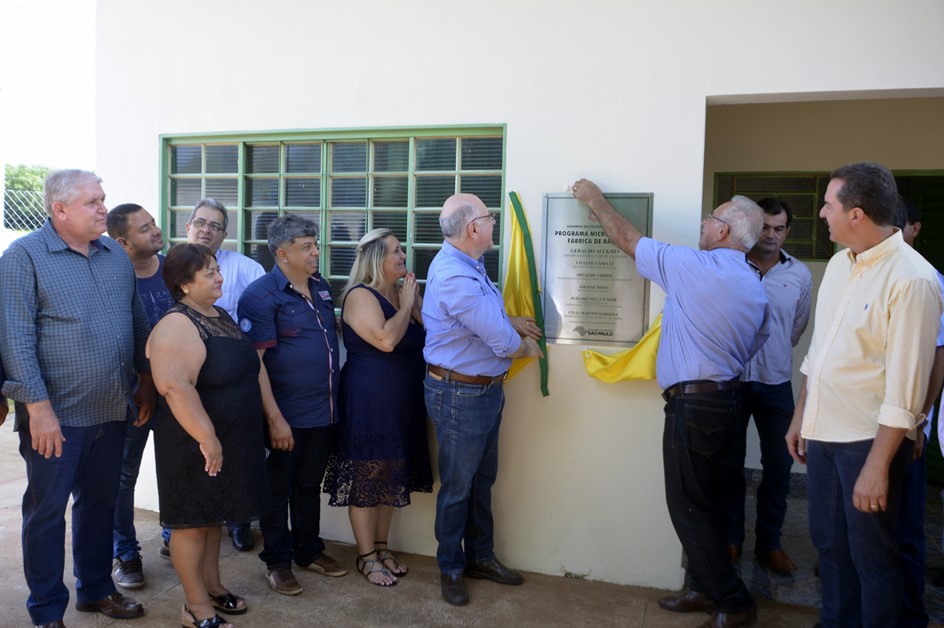 Fábrica de ração alavancará produção de cooperativa em Magda