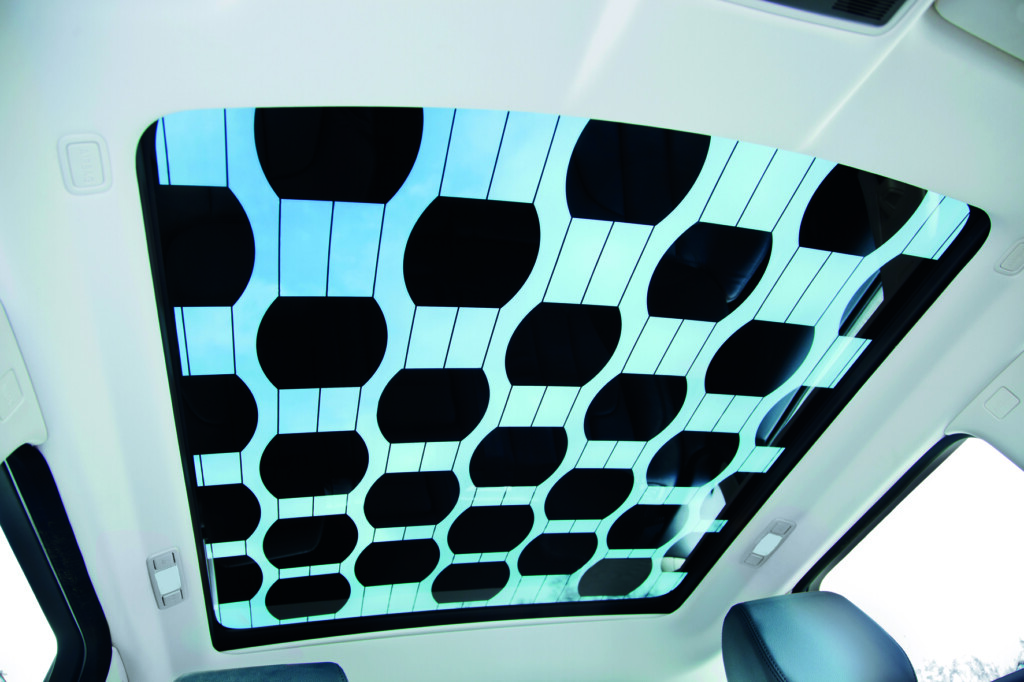 Células solares no teto do carro reduzem a emissão de CO² na atmosfera