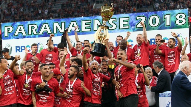 Patrocinadora Copacol comemora título conquistado por Atlético PR