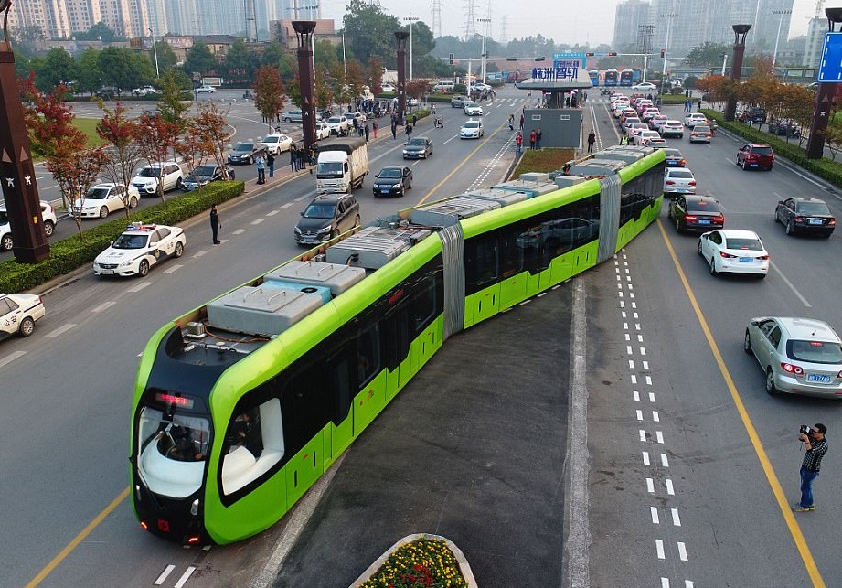 China inaugura primeiro transporte público rápido e elétrico sem motorista