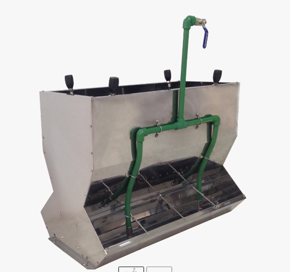 Em aço inoxidável, comedouro com maior durabilidade reduz desperdício