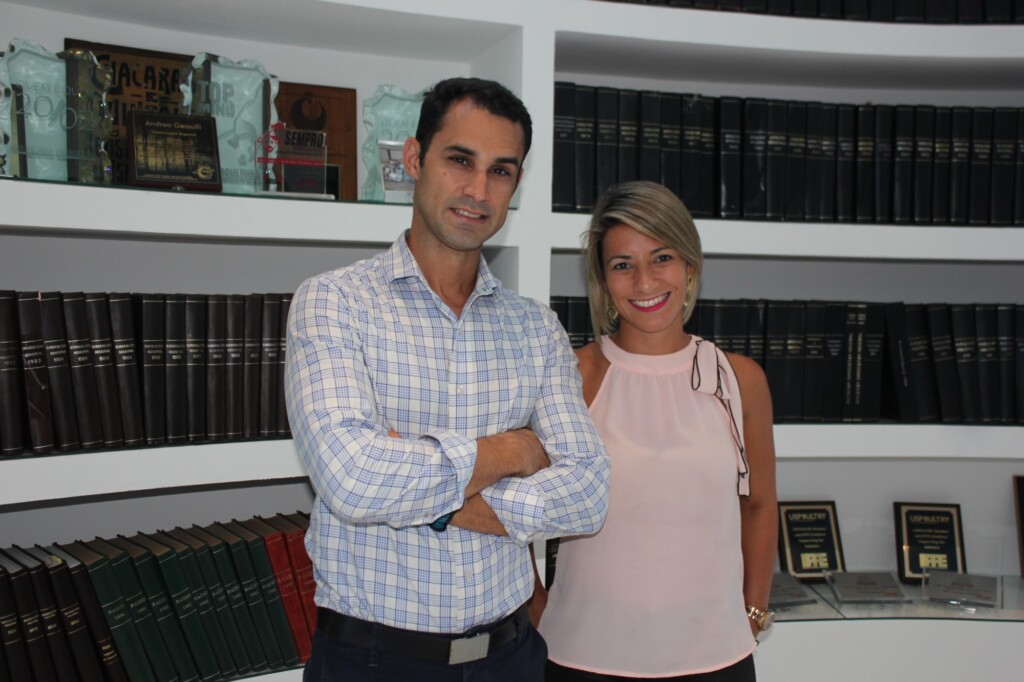 Gerente da Meyn Brasil visita a editora Gessulli Agribusiness