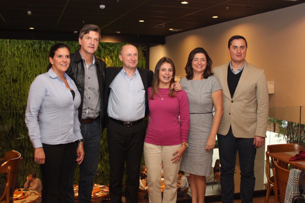 Merial une áreas de aves e suínos em uma única unidade de negócios