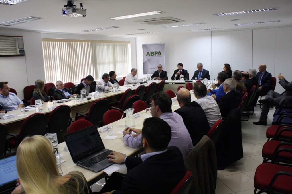 Setor avícola da América do Sul debate modernização da ALA