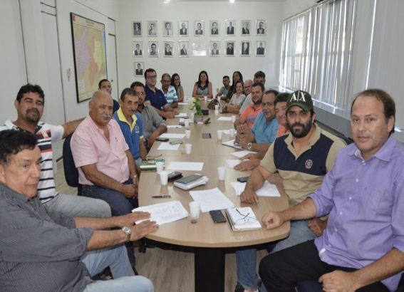 Assentados vão fornecer frango caipira para merenda escolar