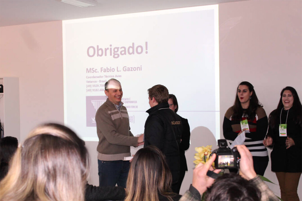 Vetanco palestra na III Semana Acadêmica de Medicina Veterinária da Famur