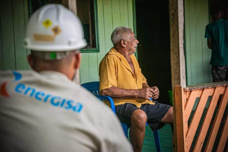 Energisa leva energia solar para 200 famílias ribeirinhas na Amazônia; instalação garante luz contínua, limpa e renovável para os moradores