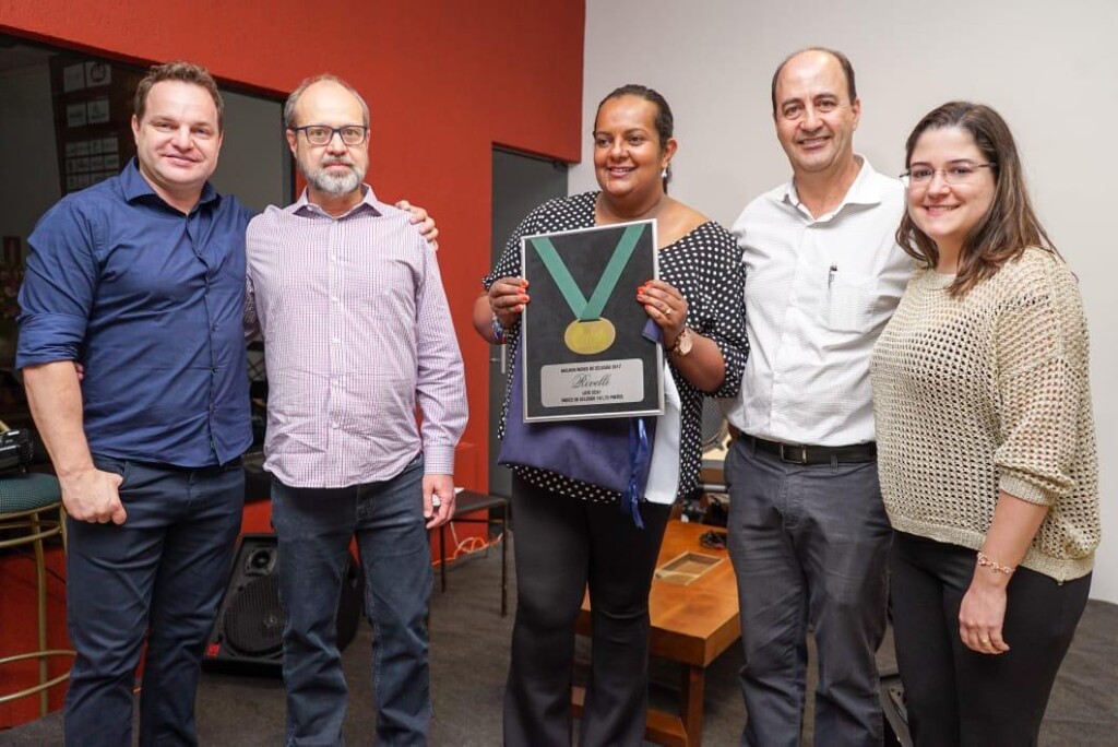 Cobb-Vantress destaca Melhores Lotes em Jantar da AVIMIG