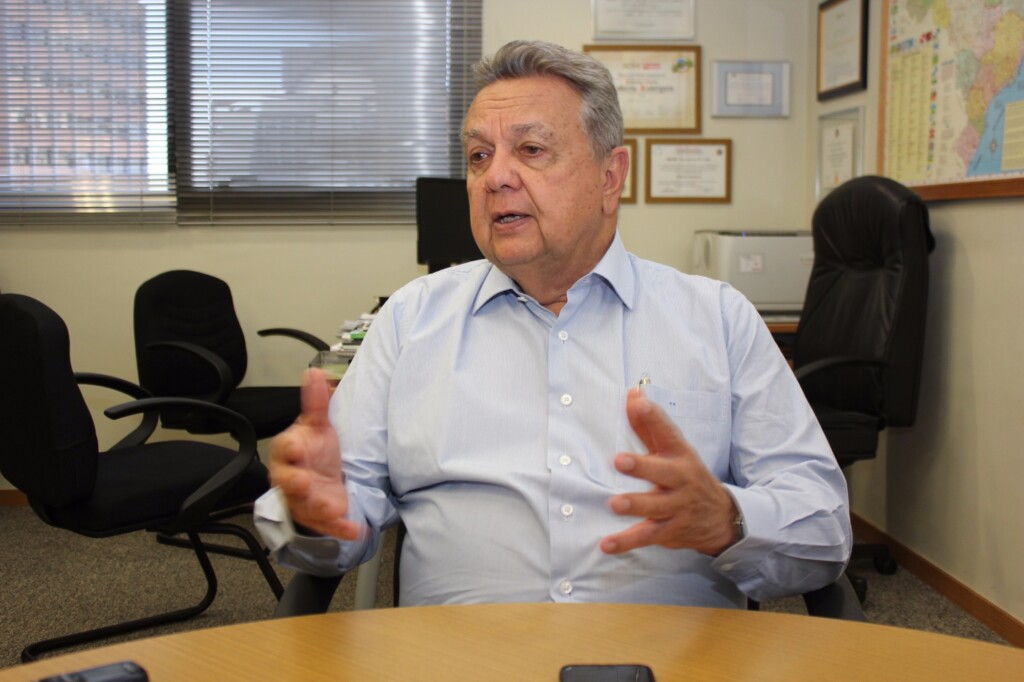 Árabes podem ser distribuidores de alimentos do Brasil, afirma Roberto Rodrigues