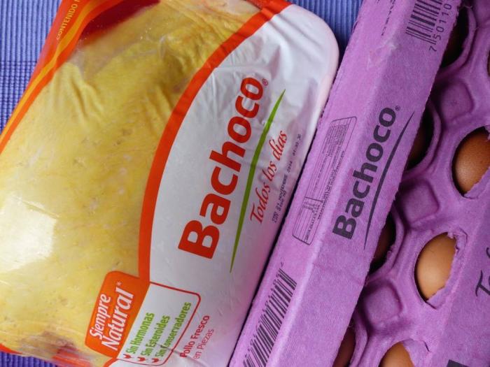 Pequena vendedora de frangos mexicana supera gigantes do Brasil