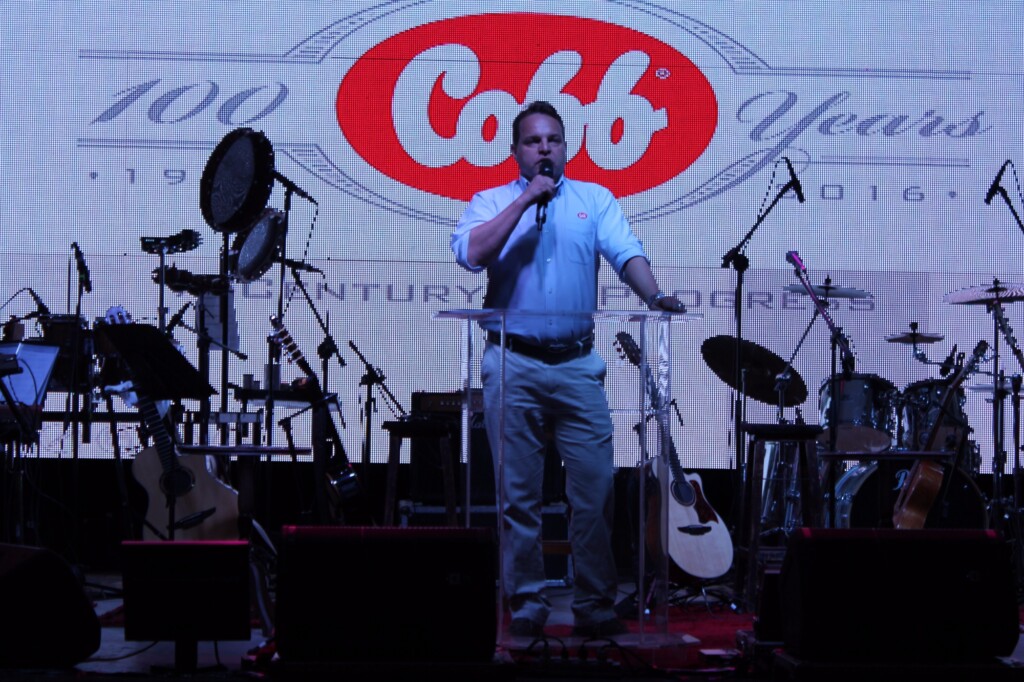 Jantar comemora centenário da Cobb-Vantress