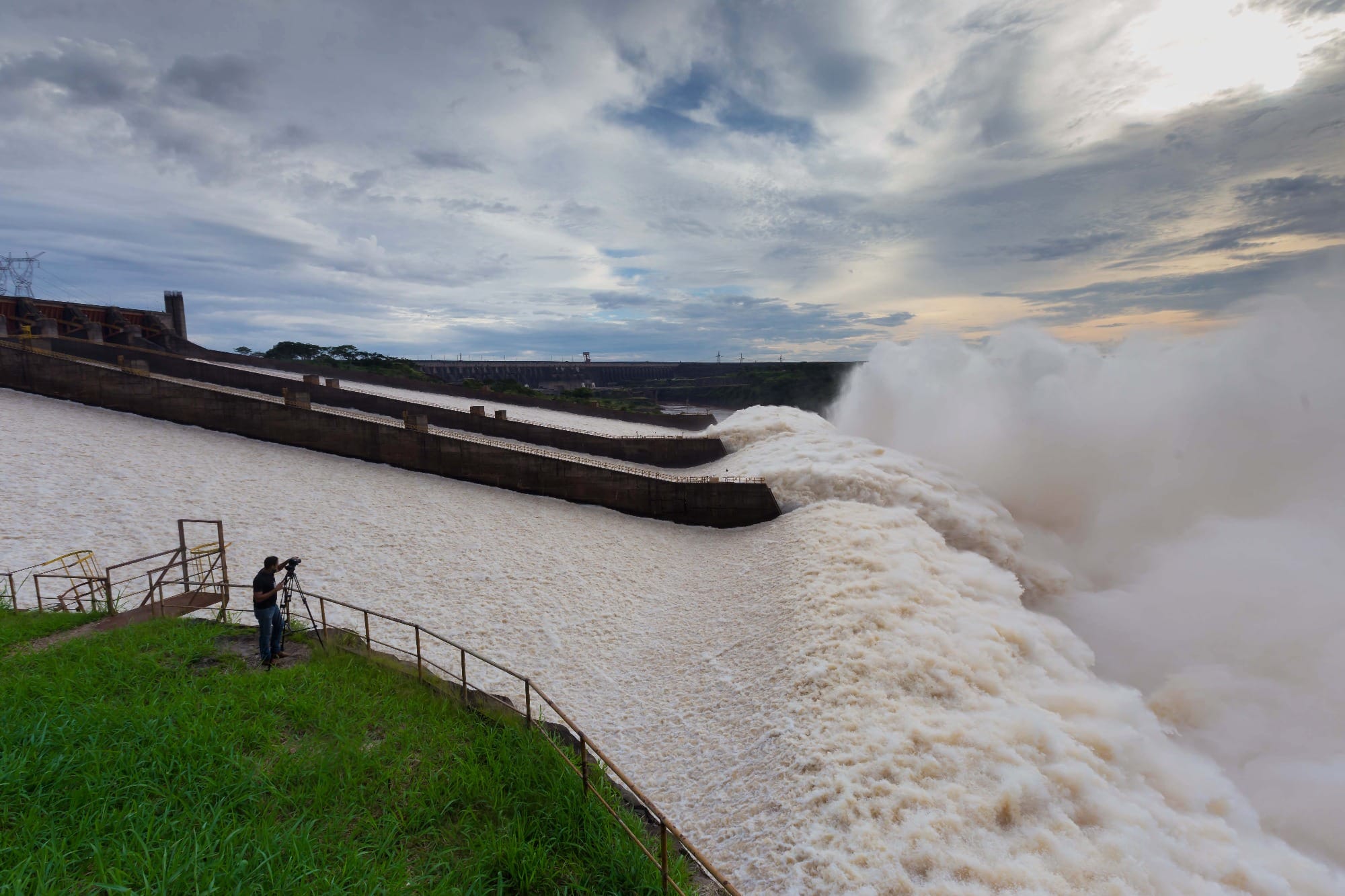 Itaipu tem geração recorde para um mês e trimestre