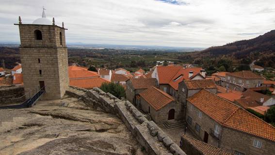 Portugal lança roteiro sustentável com passeios em carros elétricos