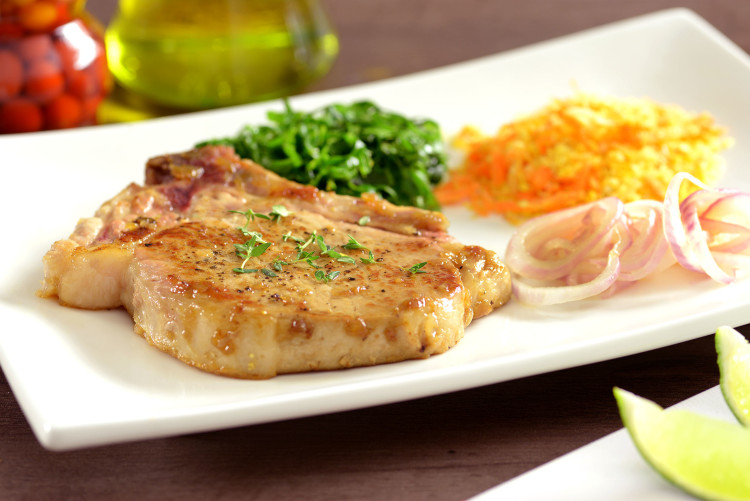 Bisteca Grelhada com Cebola Caramelizada