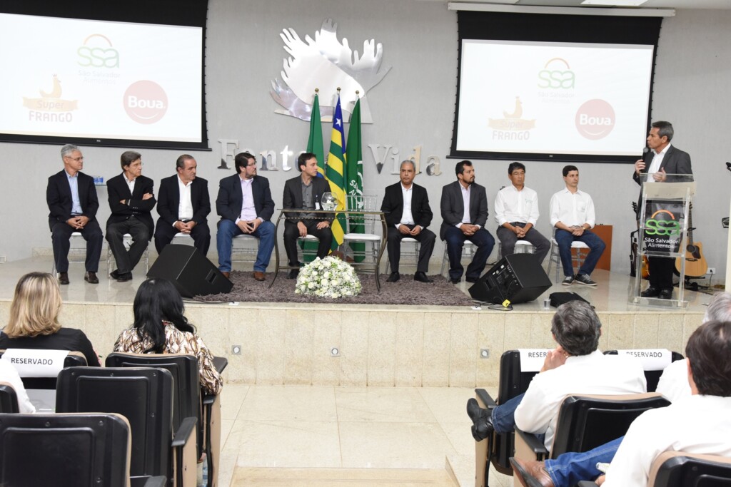 Empresas de genética estudam implantar compartimentação avícola em Goiás