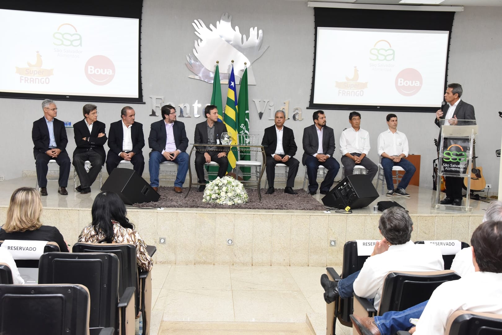 Empresas de genética estudam implantar compartimentação avícola em Goiás