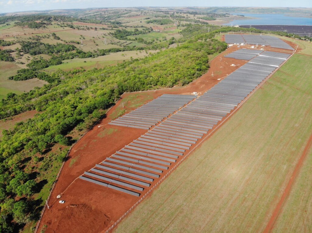 Evolua Energia capta R$ 123 milhões em CRI verde para implantação de novas usinas fotovoltaicas