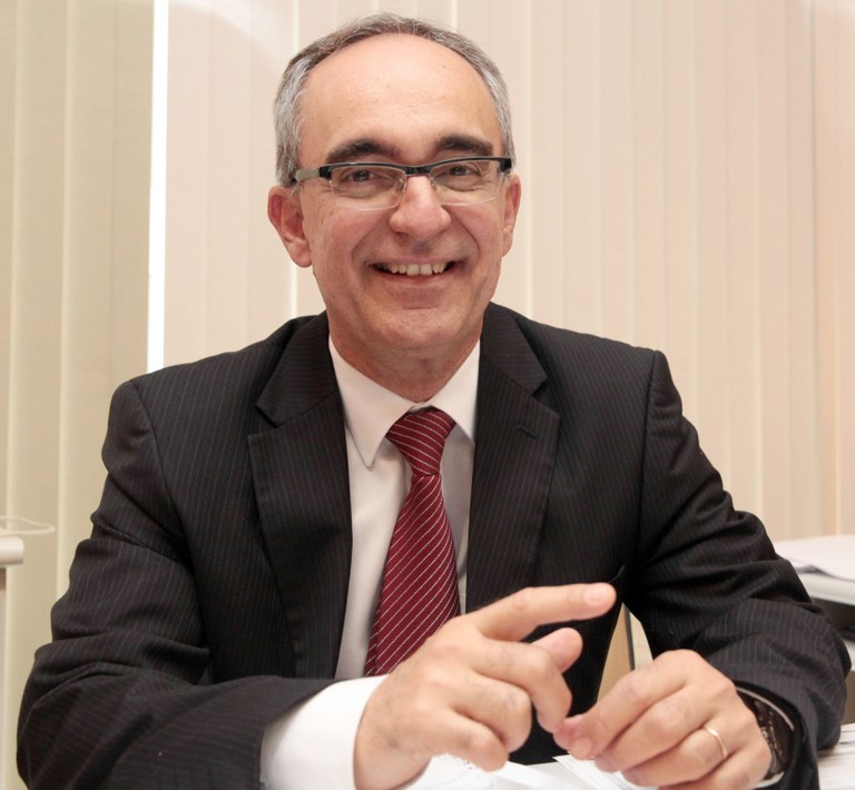 Brasileiro é eleito presidente do Codex Alimentarius