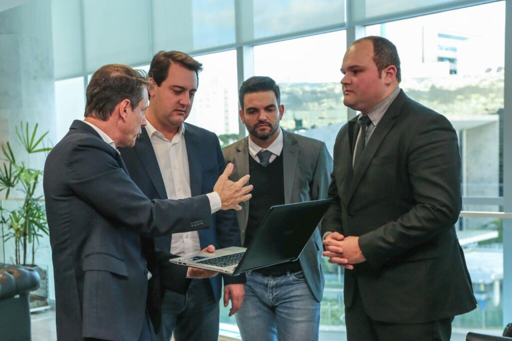 Governador Ratinho Júnior se reúne com CIBiogás para debater o biometano