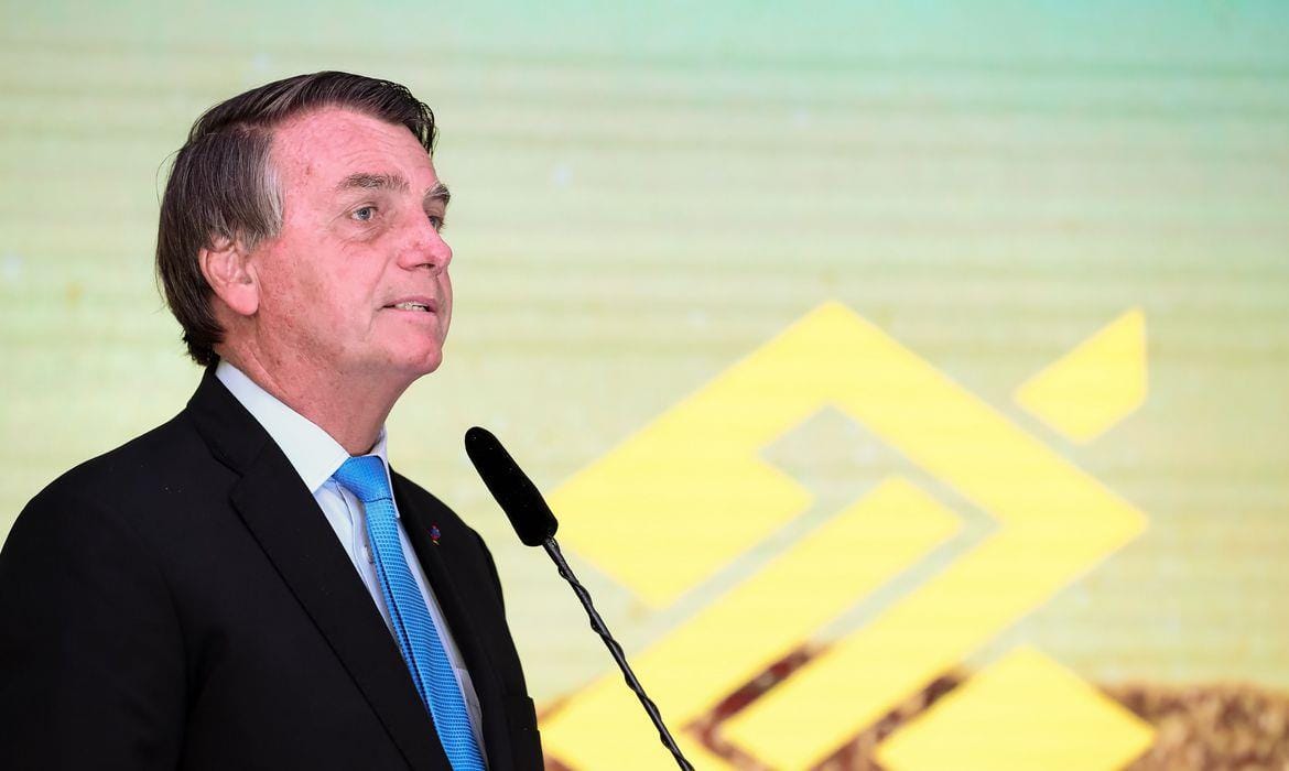 Bolsonaro diz que safra brasileira chegará a 300 milhões de toneladas Bolsonaro diz que safra brasileira chegará a 300 milhões de toneladas