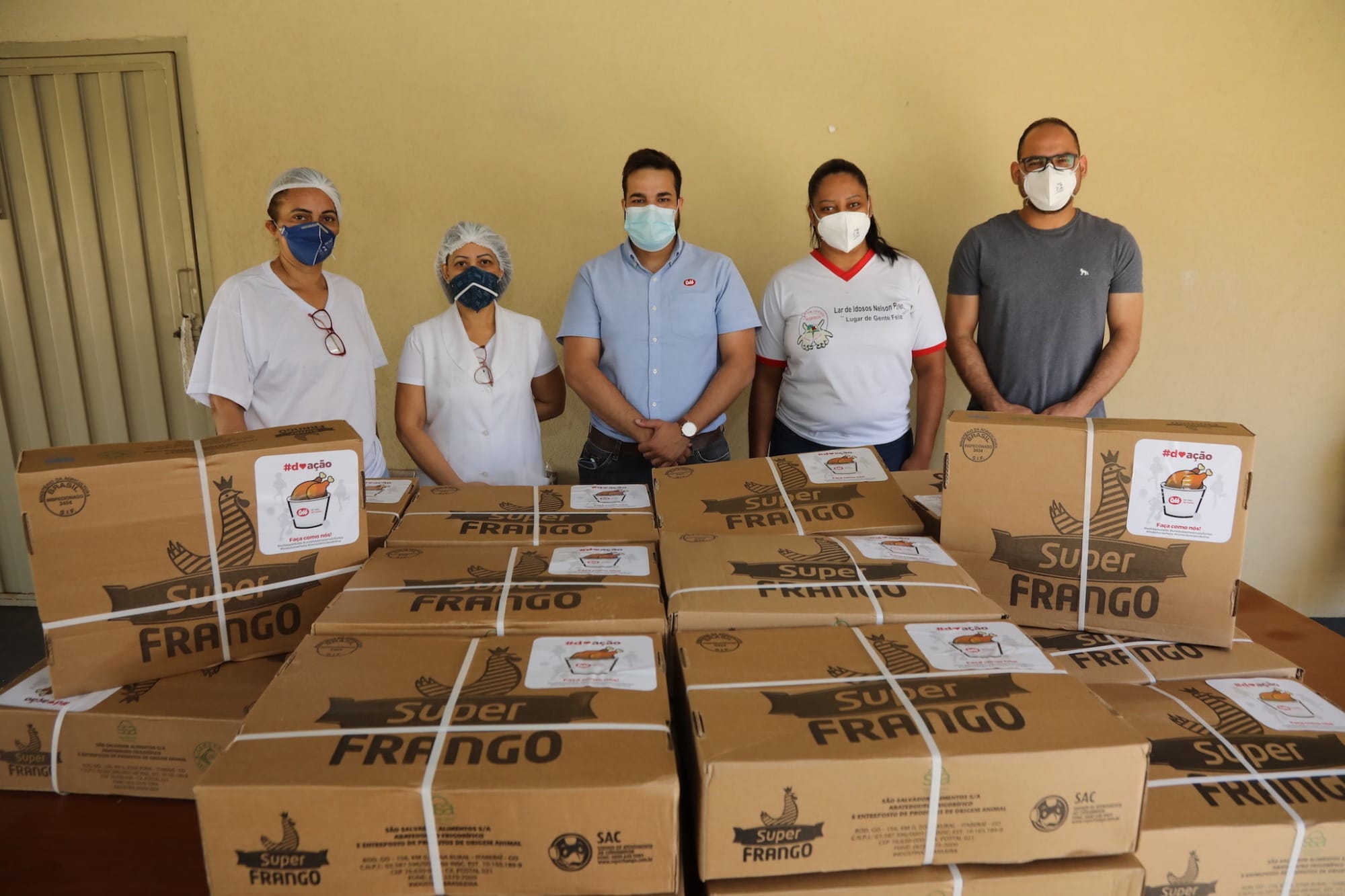 Cobb-Vantress doa 18 toneladas de alimentos congelados