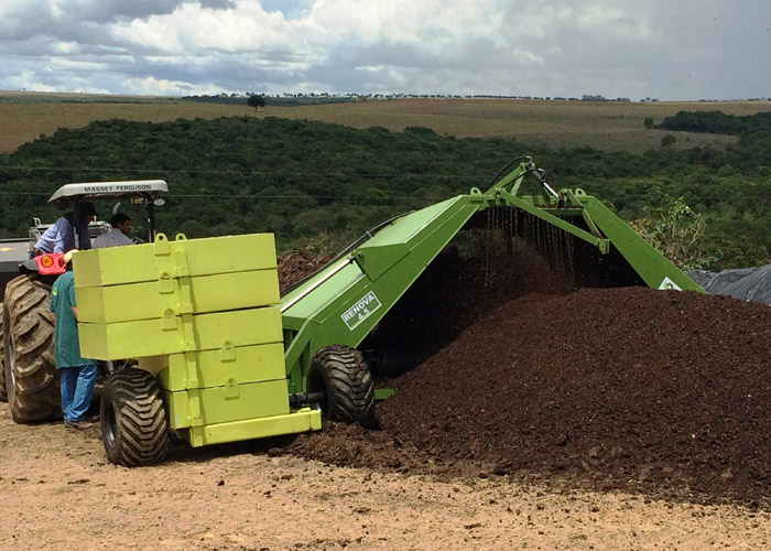 Resíduos da avicultura viram matéria-prima de fertilizantes