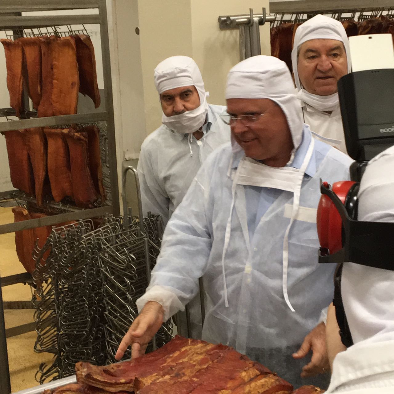 Paraná: Produtores de aves e suínos recebem Ministro da Agricultura