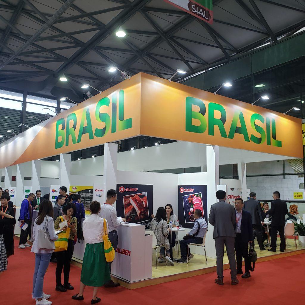 Ação conjunta entre ABPA e ApexBrasil visa fortalecer exportações do setor