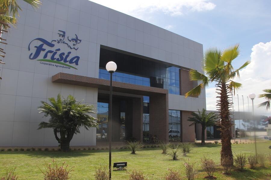 Frísia planeja inaugurar unidade avançada de secagem de cevada ainda neste mês