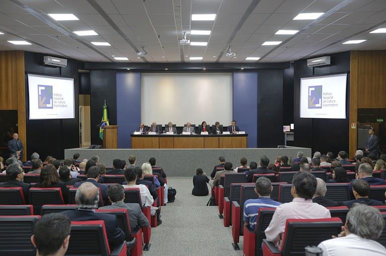 Lançamento da Política Nacional da Cultura Exportadora destaca contribuição do agro