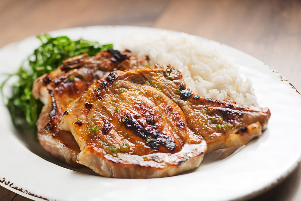 Veja essa receita suculenta de bisteca ao limão