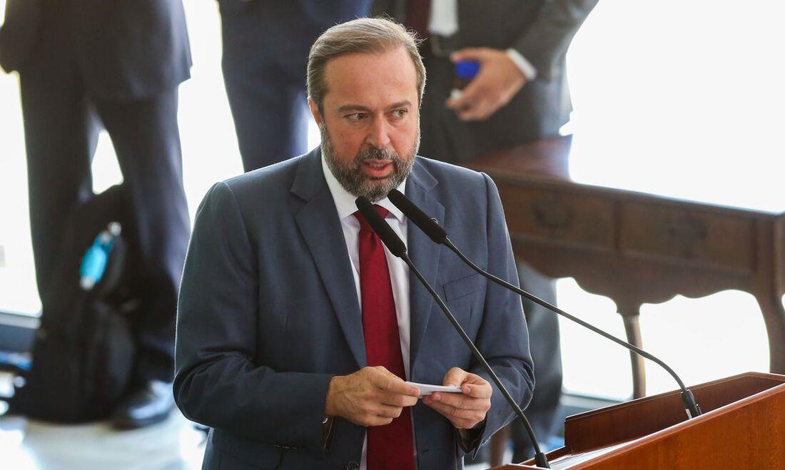 Brasil quer estimular cadeia local de eletrolisador para hidrogênio verde, diz ministro